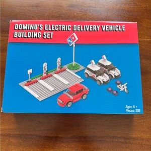 New Domino’s Pizza Electric Car Delivery Vehicle Building Set